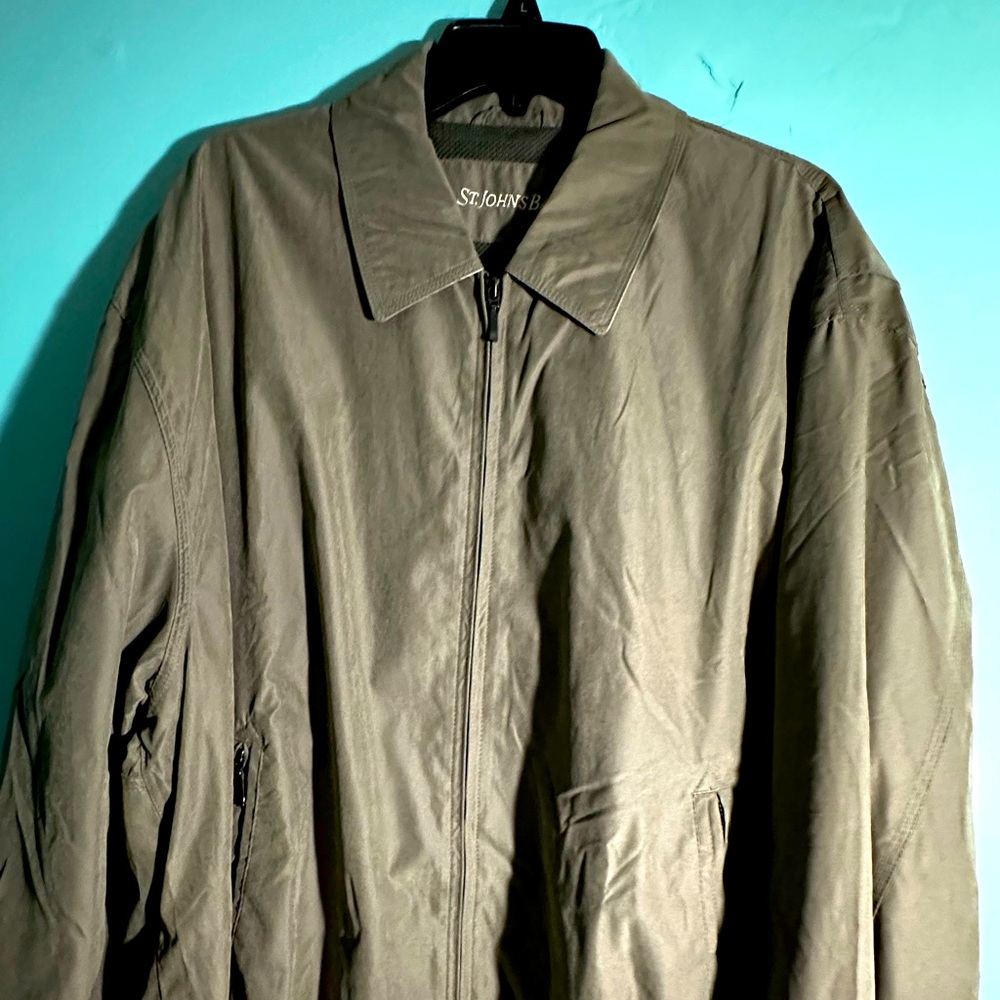 St. John’s Bay Light jacket Size XL.